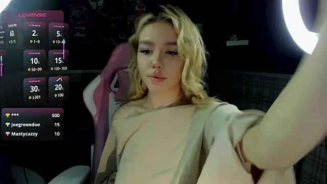 Anna Robinson online show from 09/25/25, 01:53