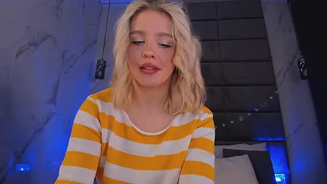 Anna Robinson online show from 03/23/26, 01:53