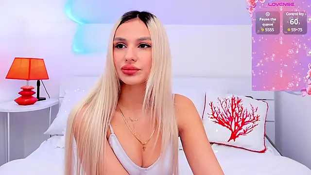 MissLoou online show from 01/21/25, 06:11