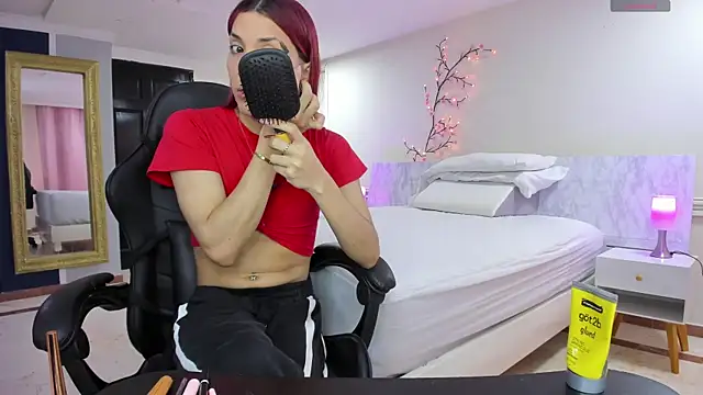 charolbruce 1 online show from 02/26/26, 11:53