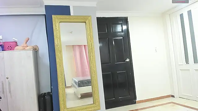 charolbruce 1 online show from 04/14/26, 11:49