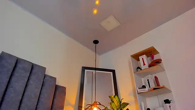 Snapshot of gabriela__gomez chatting on 11/30/25, 02:26 gabriela gomez online show from 11/30/25, 02:26