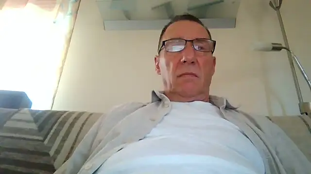 Piero1966xh online show from 10/05/25, 02:15