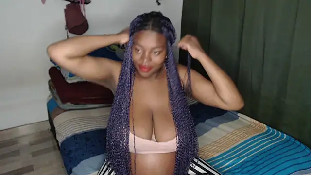 Snapshot of lyssyhorny chatting on 03/15/25, 10:46 lyssyhorny online show from 03/15/25, 10:46