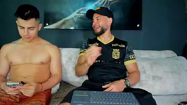 Crhis N Derek online show from 01/26/25, 12:05