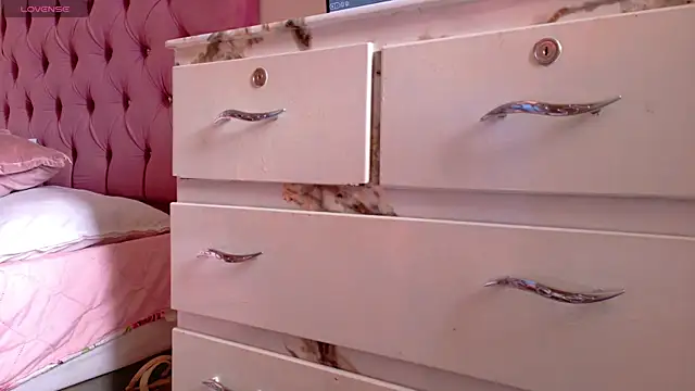 Gaby Vegaa online show from 10/26/25, 10:04