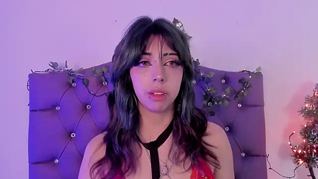 Nyx nayla online show from 12/19/24, 10:21