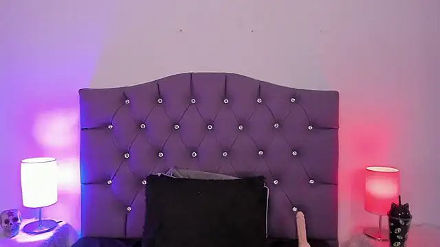 Nyx nayla online show from 01/13/25, 09:52