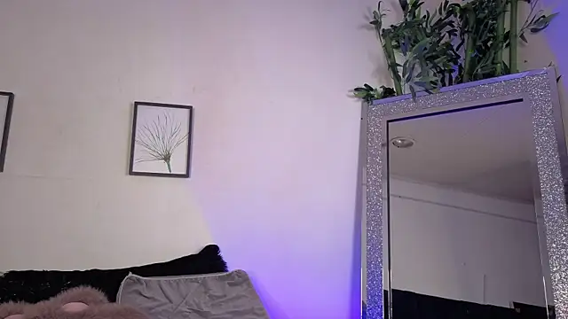 Nyx nayla online show from 09/26/25, 11:31