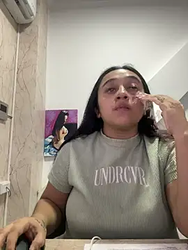 cata megan online show from 12/05/24, 03:15