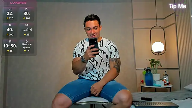 Ryan Hunt online show from 01/11/25, 03:20