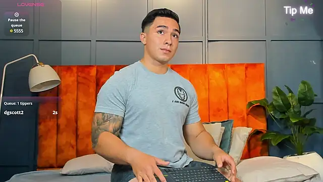 Ryan Hunt online show from 02/07/25, 03:52