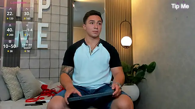 Ryan Hunt online show from 02/16/25, 06:32