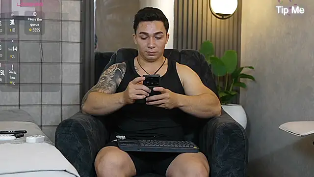 Ryan Hunt online show from 03/03/25, 03:20