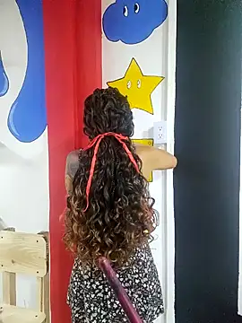 LorenRosse online show from 01/31/25, 05:42