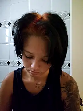 LorenRosse online show from 09/28/25, 06:19