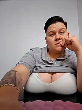 DevilDahm online show from 02/18/25, 11:52