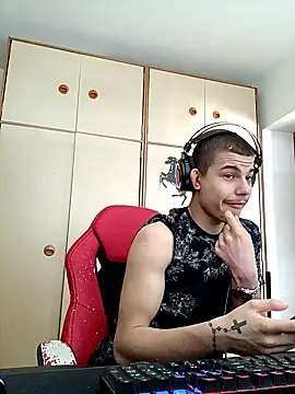 BigDickEnrg7195 online show from 02/06/25, 11:21