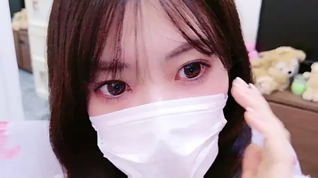 oxo yuna oxo online show from 02/17/25, 12:59