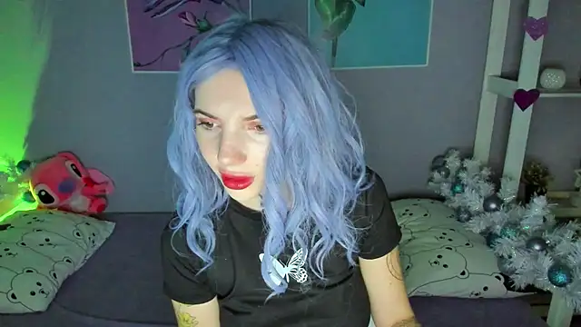 Snapshot of AnneTenet chatting on 12/19/24, 06:12 AnneTenet online show from 12/19/24, 06:12