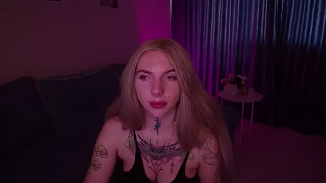 Snapshot of AnneTenet chatting on 09/26/25, 07:12 AnneTenet online show from 09/26/25, 07:12