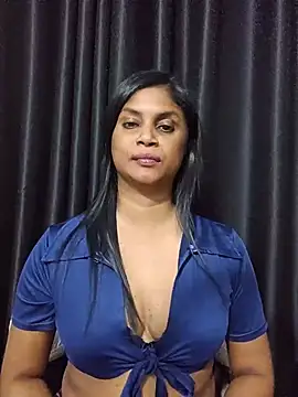 Snapshot of Sensual_indian7 chatting on 07/17/26, 01:29 Sensual indian7 online show from 07/17/26, 01:29