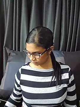Snapshot of Sensual_indian7 chatting on 07/20/26, 03:14 Sensual indian7 online show from 07/20/26, 03:14