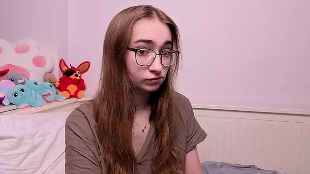 Snapshot of PollyBeev chatting on 05/27/26, 07:38 PollyBeev online show from 05/27/26, 07:38