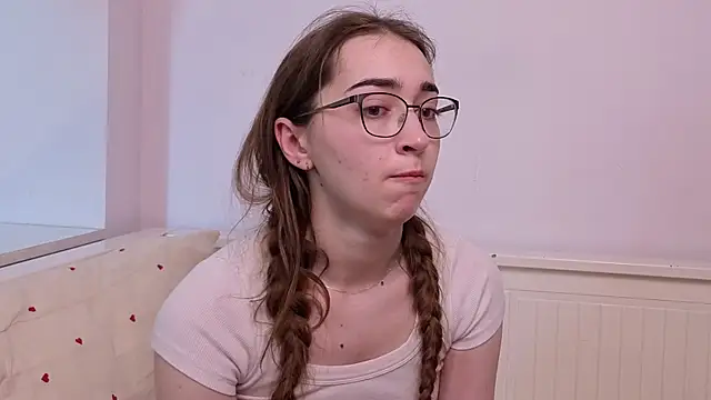PollyBeev online show from 07/03/26, 07:26