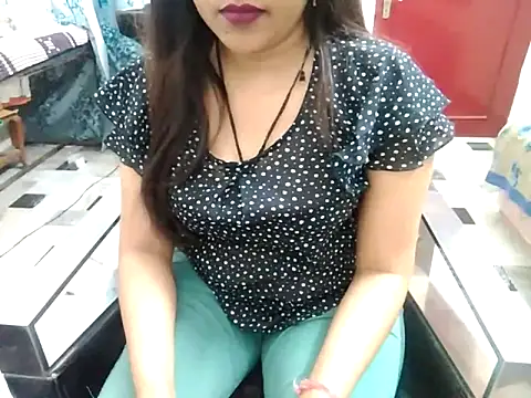 aarushi sharmaa online show from 02/19/25, 01:50