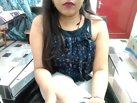 aarushi sharmaa online show from 02/20/25, 05:29