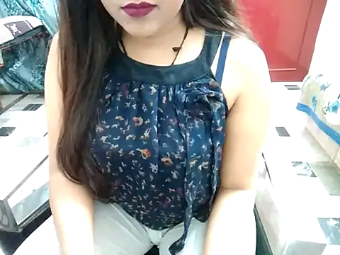 aarushi sharmaa online show from 02/21/25, 05:53