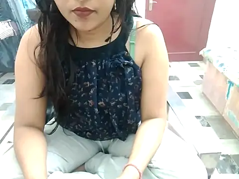 aarushi sharmaa online show from 03/15/25, 02:14