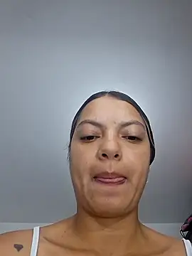 Daila 20  online show from 11/22/25, 01:10