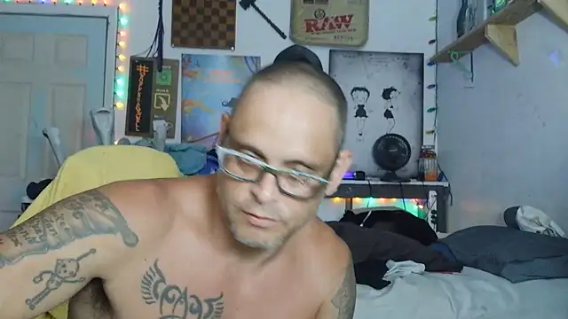Snapshot of Buffshagswell chatting on 07/18/26, 12:37 Buffshagswell online show from 07/18/26, 12:37