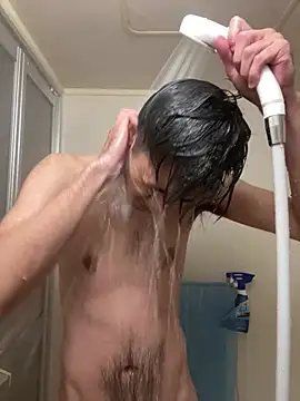 Snapshot of ryusei18570 chatting on 02/13/25, 02:42 ryusei18570 online show from 02/13/25, 02:42