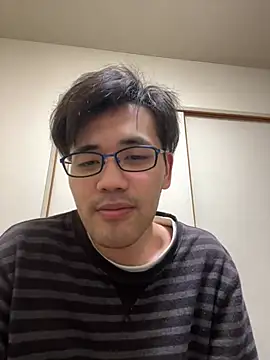 Snapshot of ryusei18570 chatting on 02/16/25, 07:15 ryusei18570 online show from 02/16/25, 07:15