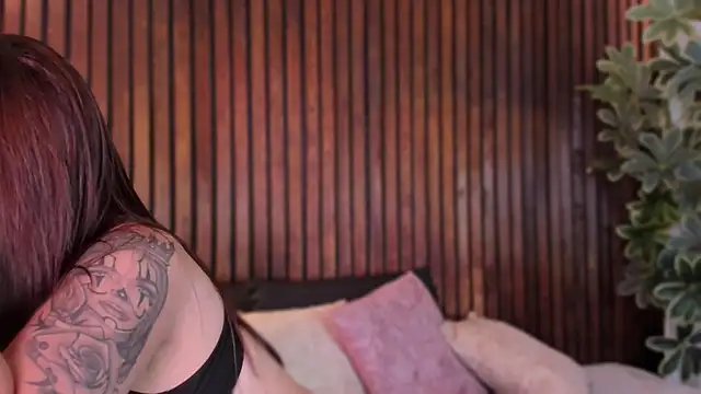 Jennmiiller  online show from 02/17/26, 12:12