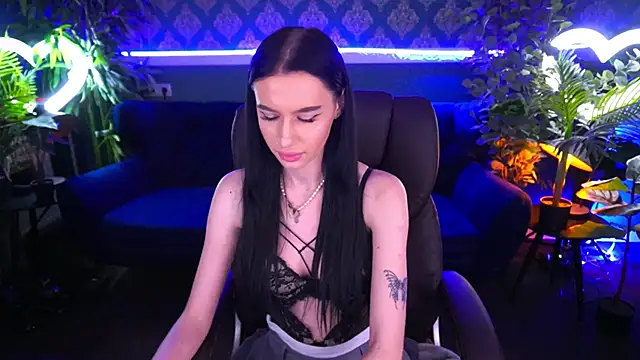 Snow WhiteeeX online show from 01/11/25, 05:07