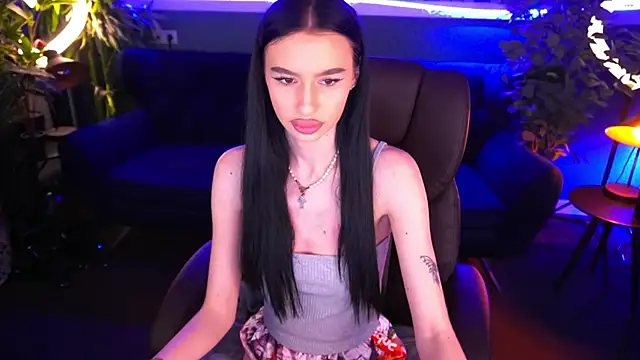 Snow WhiteeeX online show from 01/28/25, 11:28