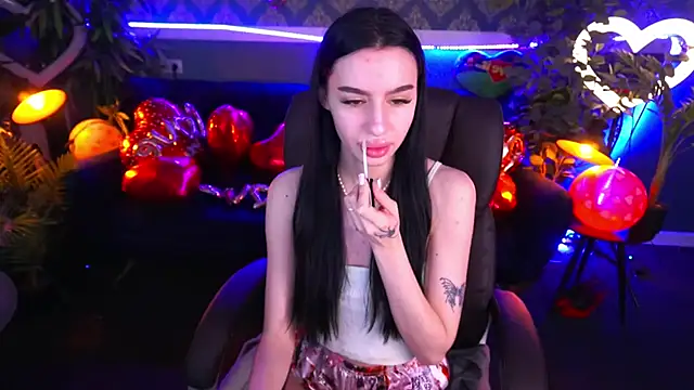 Snow WhiteeeX online show from 02/09/25, 06:43