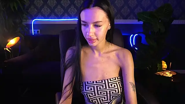 Snow WhiteeeX online show from 09/25/25, 05:44