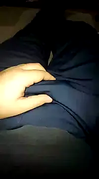 Snapshot of reelciii21 chatting on 01/02/25, 04:46 reelciii21 online show from 01/02/25, 04:46