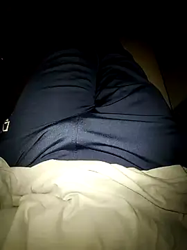 Snapshot of reelciii21 chatting on 01/17/25, 06:54 reelciii21 online show from 01/17/25, 06:54