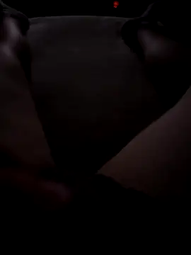 Snapshot of reelciii21 chatting on 10/04/25, 04:16 reelciii21 online show from 10/04/25, 04:16