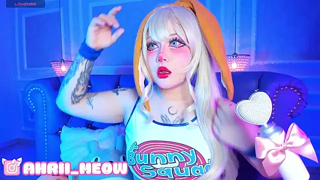 AHRI LEE online show from 01/19/25, 01:43