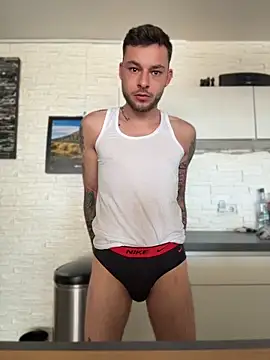 hottwoboys online show from 06/20/26, 07:00