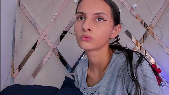 ninaht online show from 01/05/26, 08:45