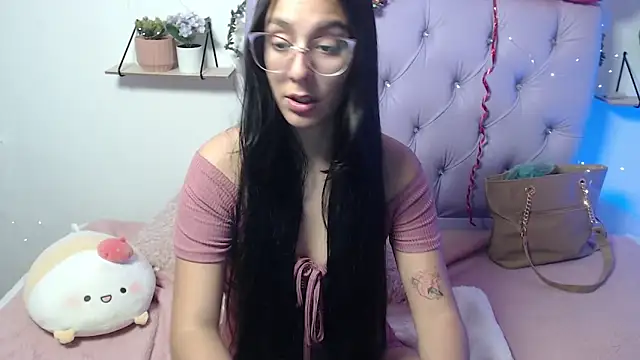 Freyja 01 online show from 02/08/25, 09:46