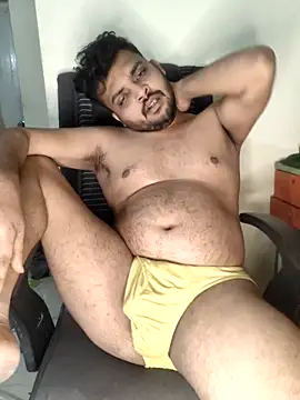 Snapshot of Mr_Handsome_hunk chatting on 10/12/25, 12:42 Mr Handsome hunk online show from 10/12/25, 12:42